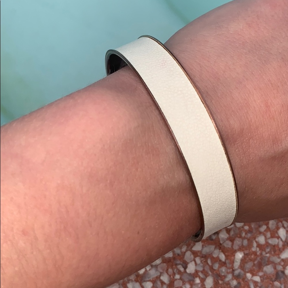 White leather bracelet 🤍